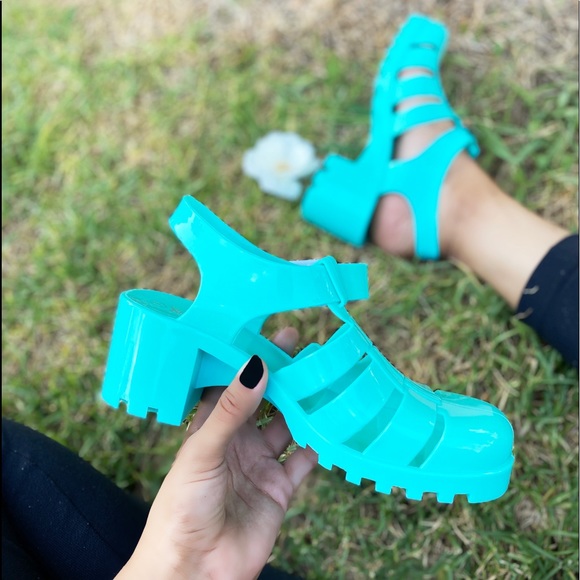 Shoes | Green Solid Chunky Heel Sandal | Poshmark